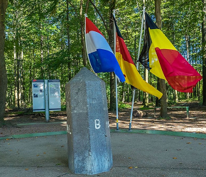 Les 3 bornes - le site des 3 frontières Les 3 bornes - le site des 3 frontières